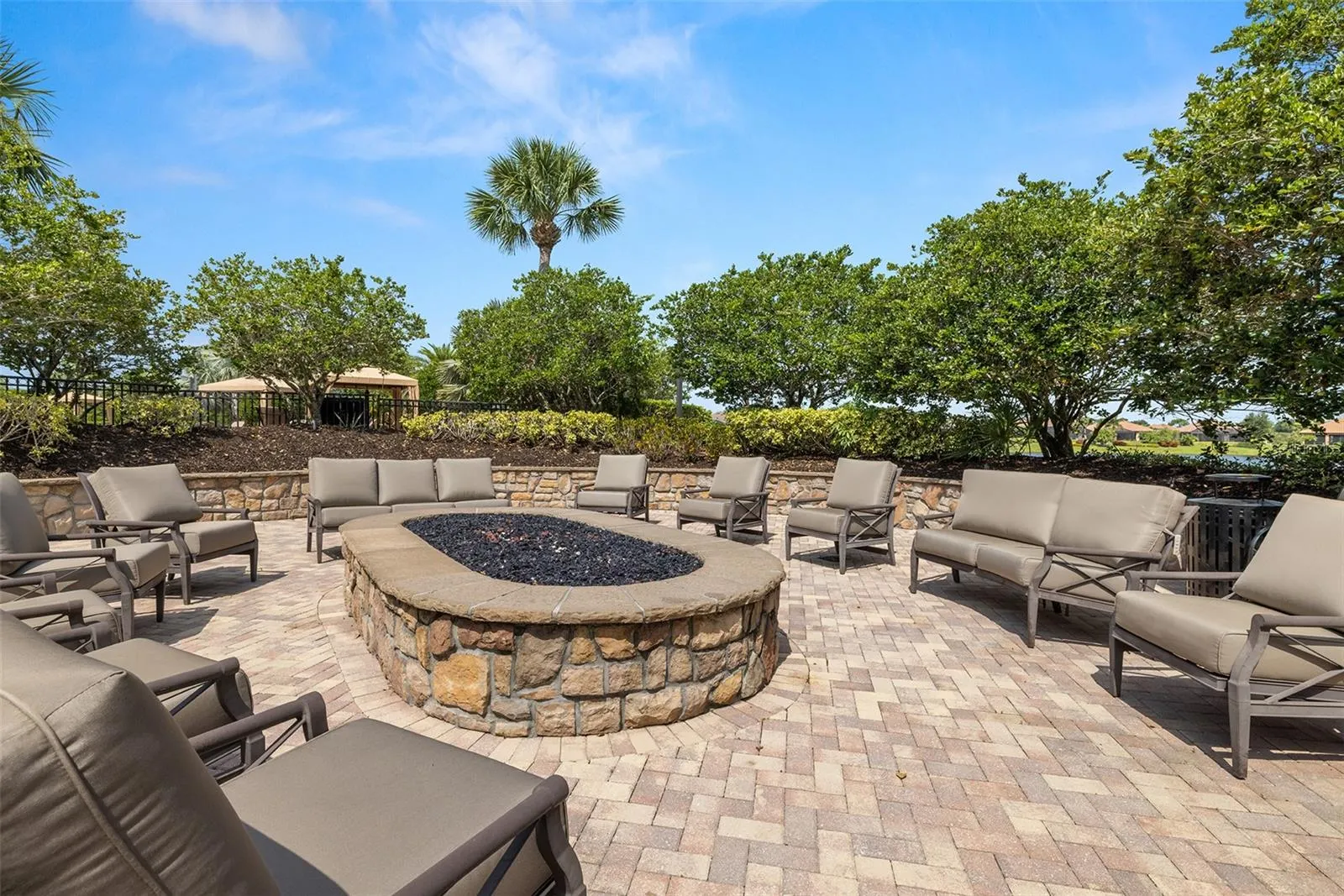 4723 BENITO CT