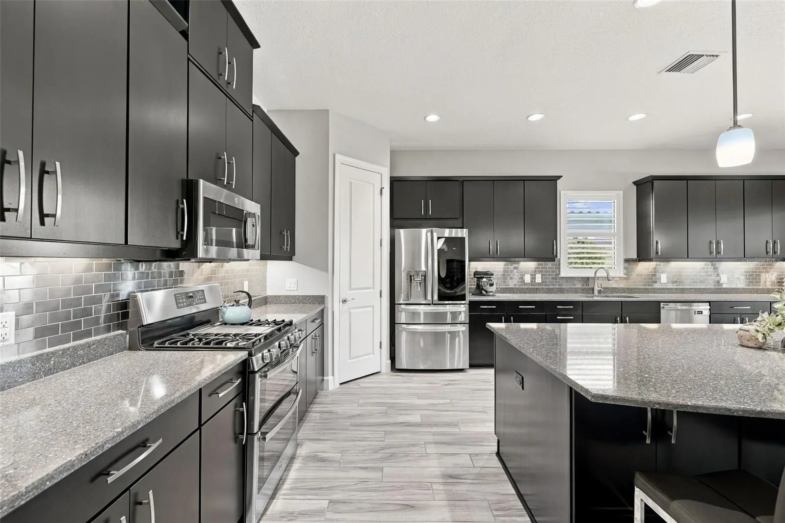 4723 BENITO CT