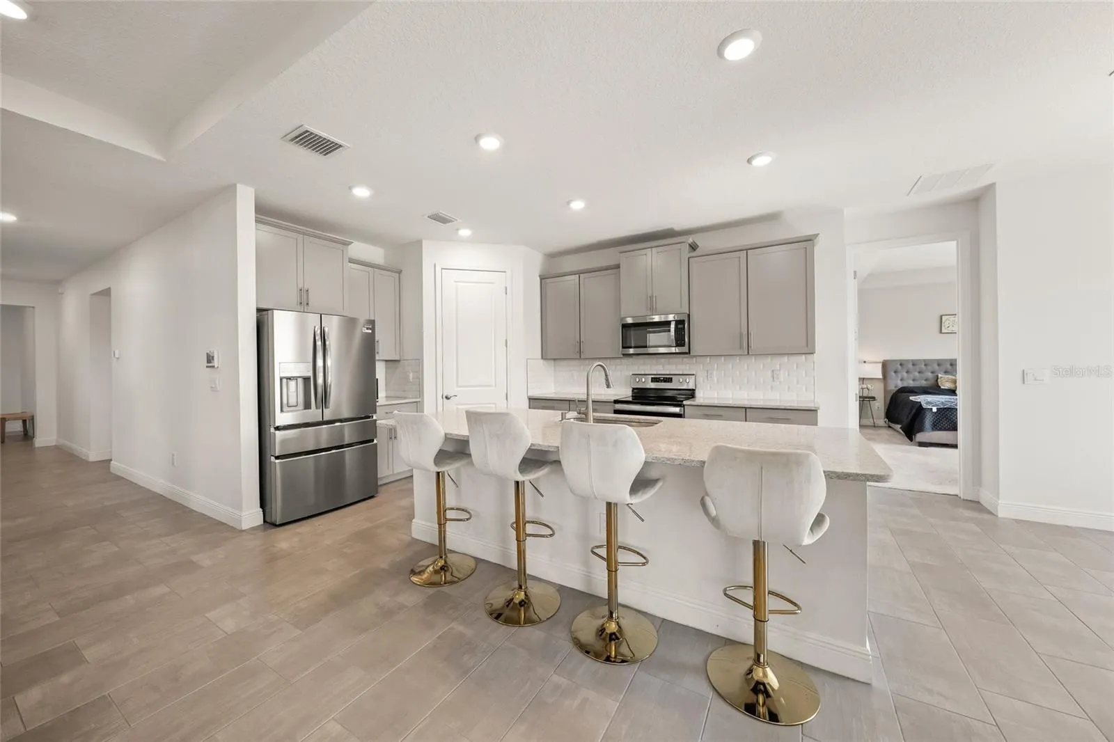 17718 BARLEY DR