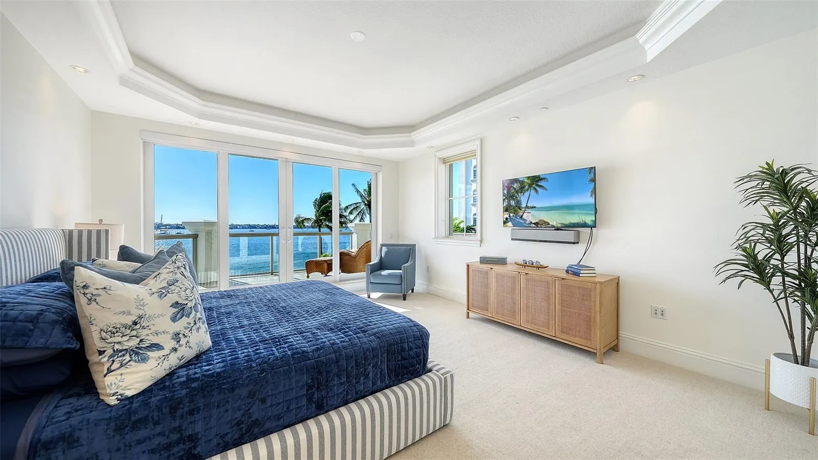 464 GOLDEN GATE PT #304 #304
