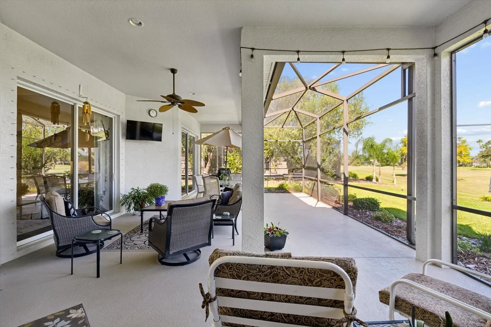 9921 LAUREL VALLEY AVENUE CIR