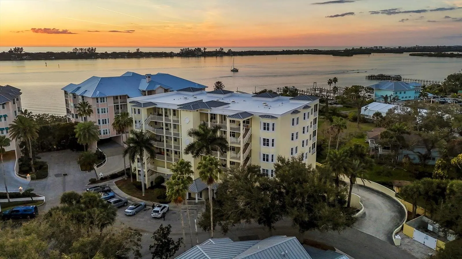 232 HIDDEN BAY DR #303 #303