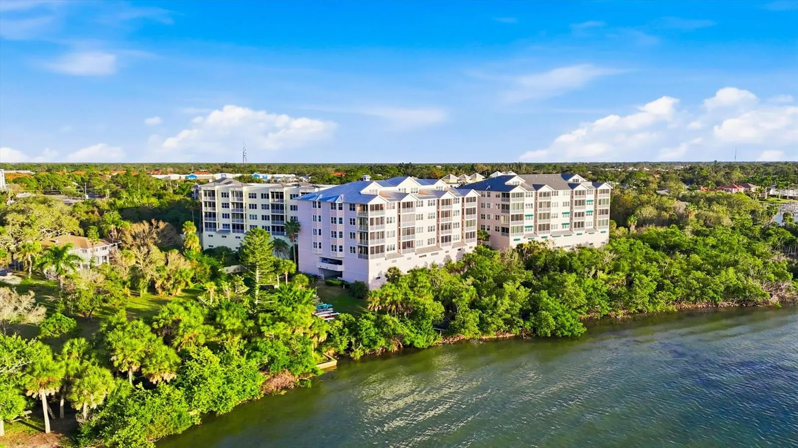 232 HIDDEN BAY DR #303 #303