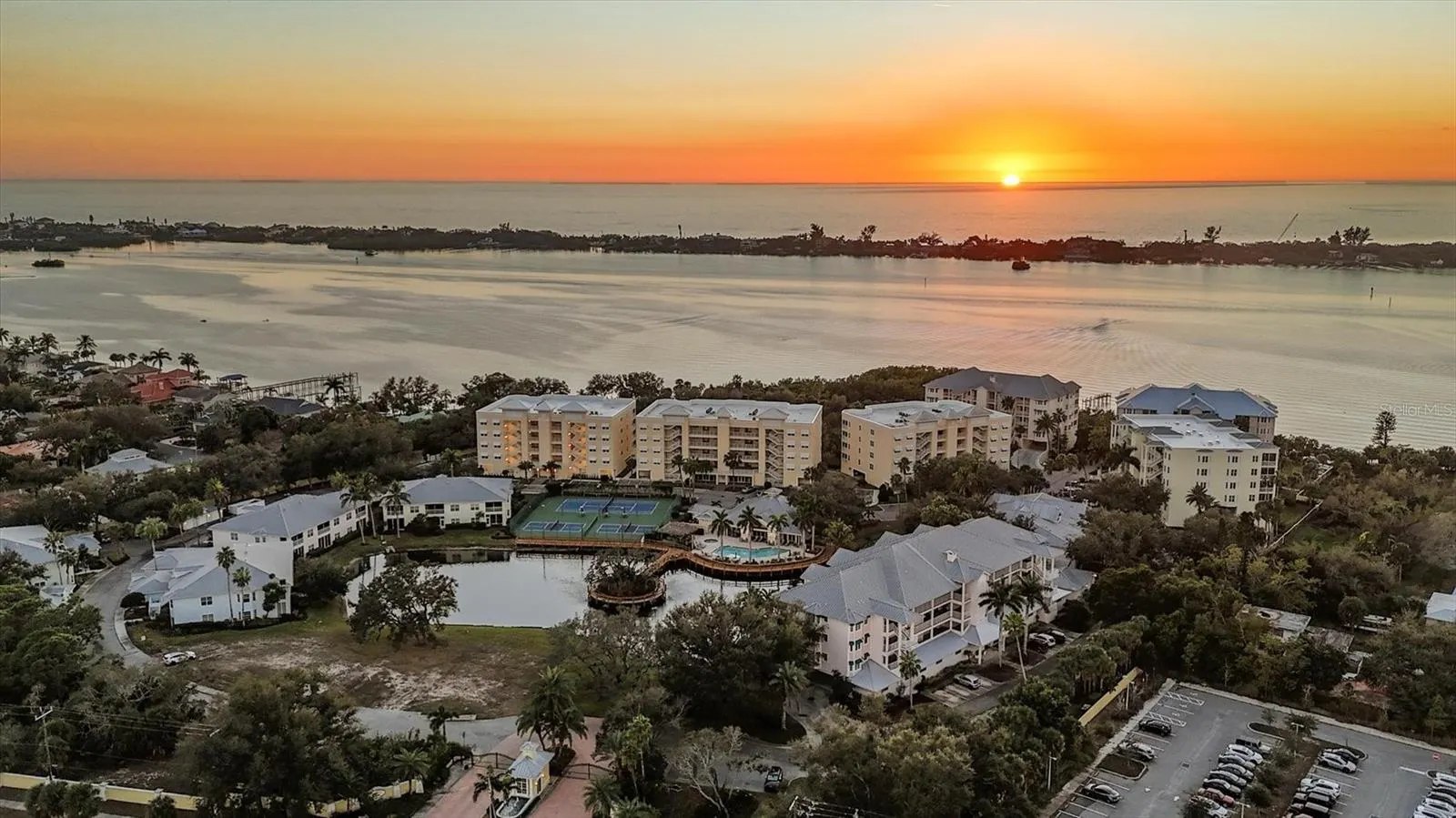 232 HIDDEN BAY DR #303 #303