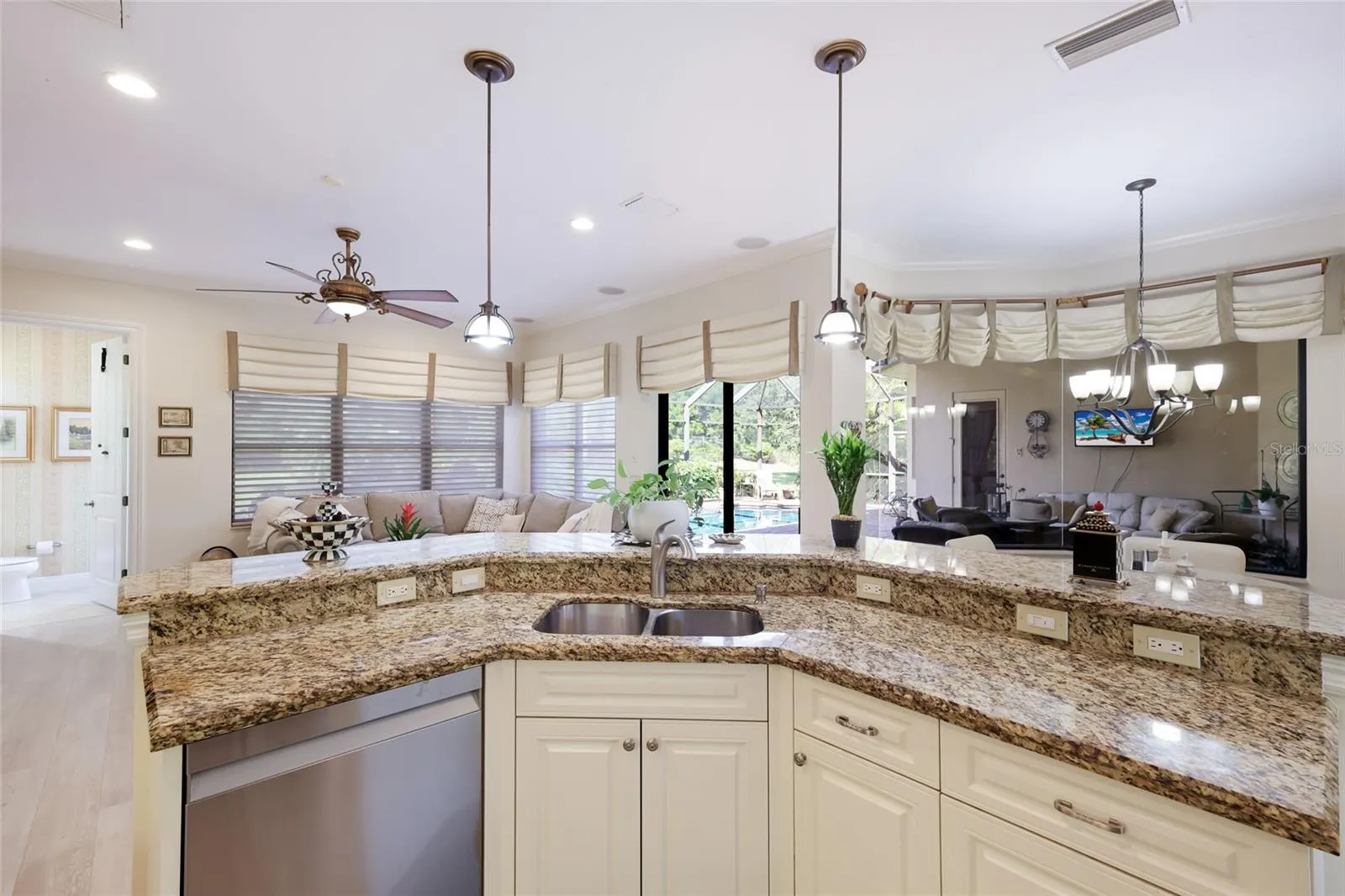 6918 BRIER CREEK CT