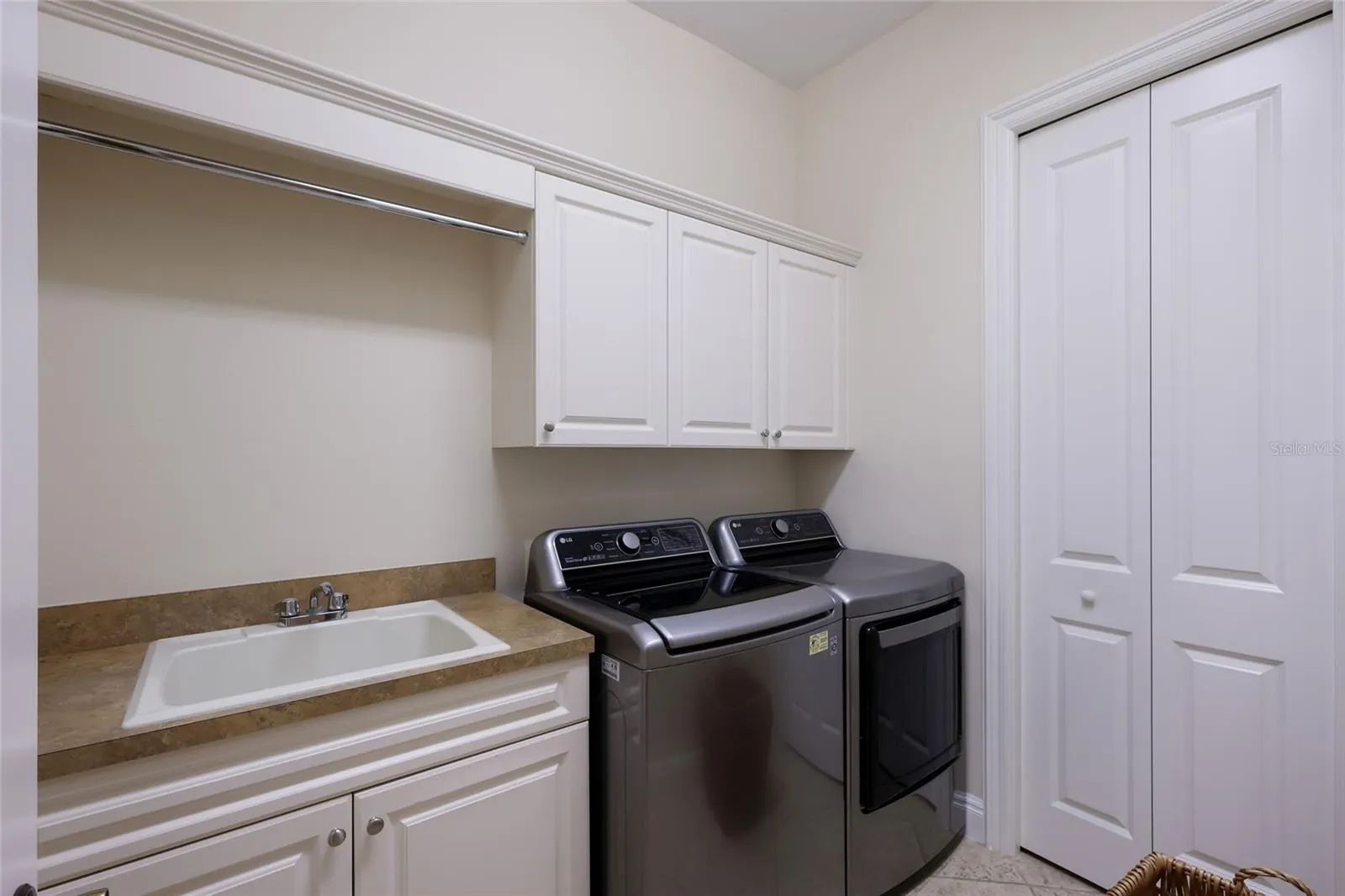 6918 BRIER CREEK CT