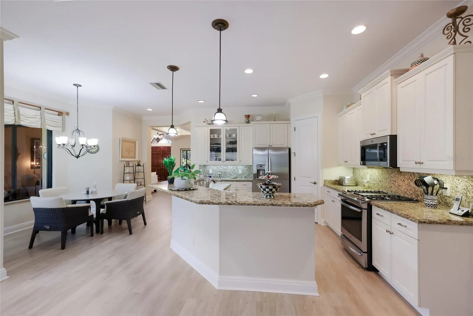 6918 BRIER CREEK CT
