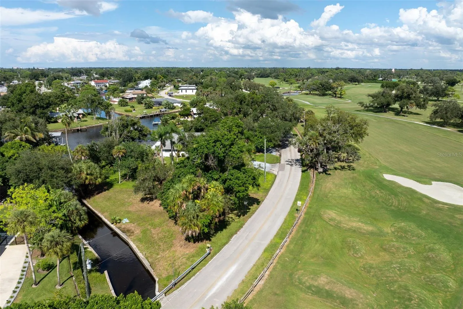 423 MAGELLAN DR