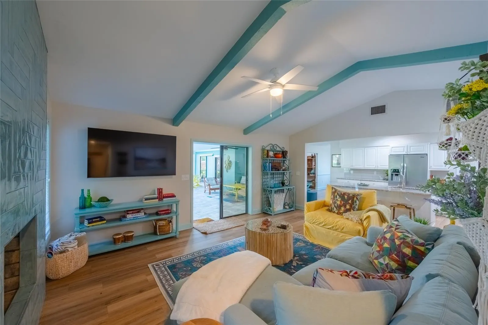 5005 CANTERBURY DR