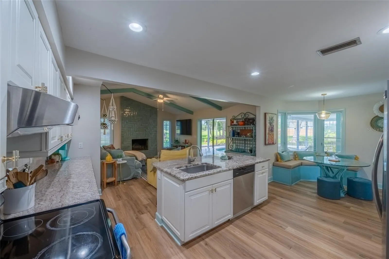 5005 CANTERBURY DR