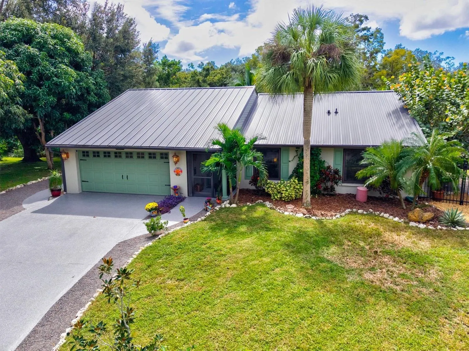4250 KING RICHARD LN
