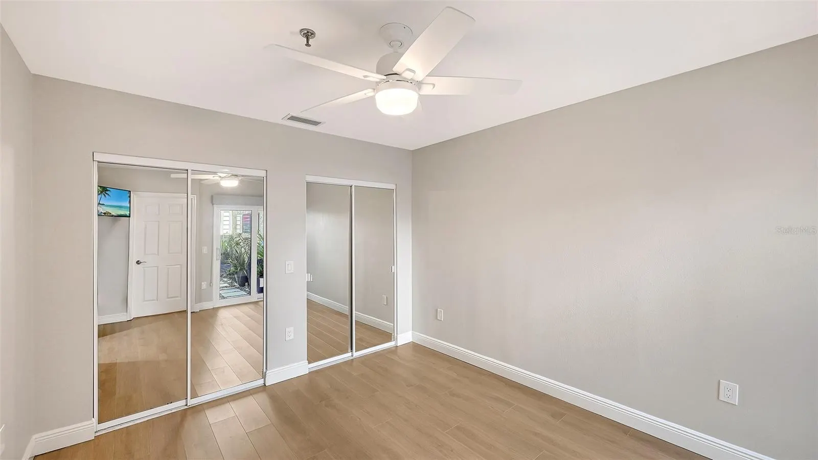 2245 HARBOURSIDE DR #101 #101