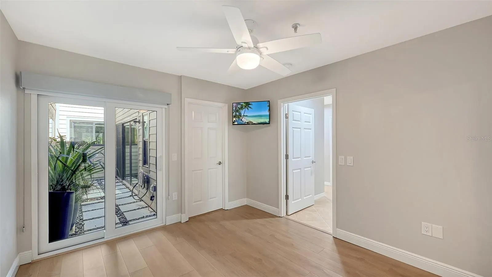 2245 HARBOURSIDE DR #101 #101