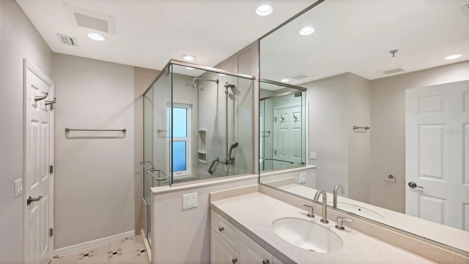 2245 HARBOURSIDE DR #101 #101