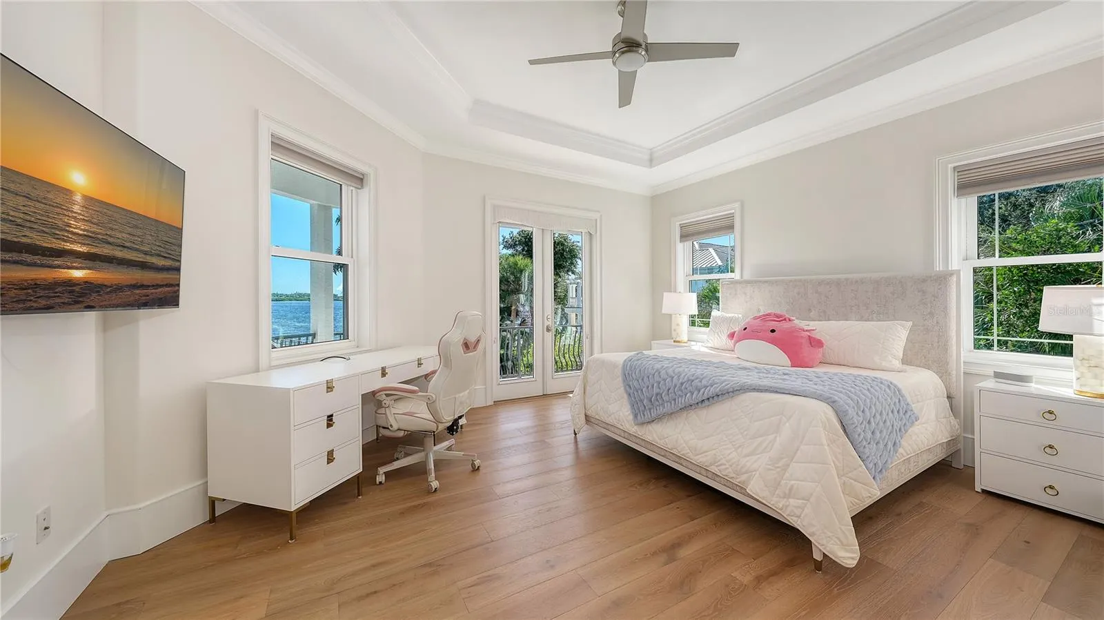 8569 MIDNIGHT PASS RD