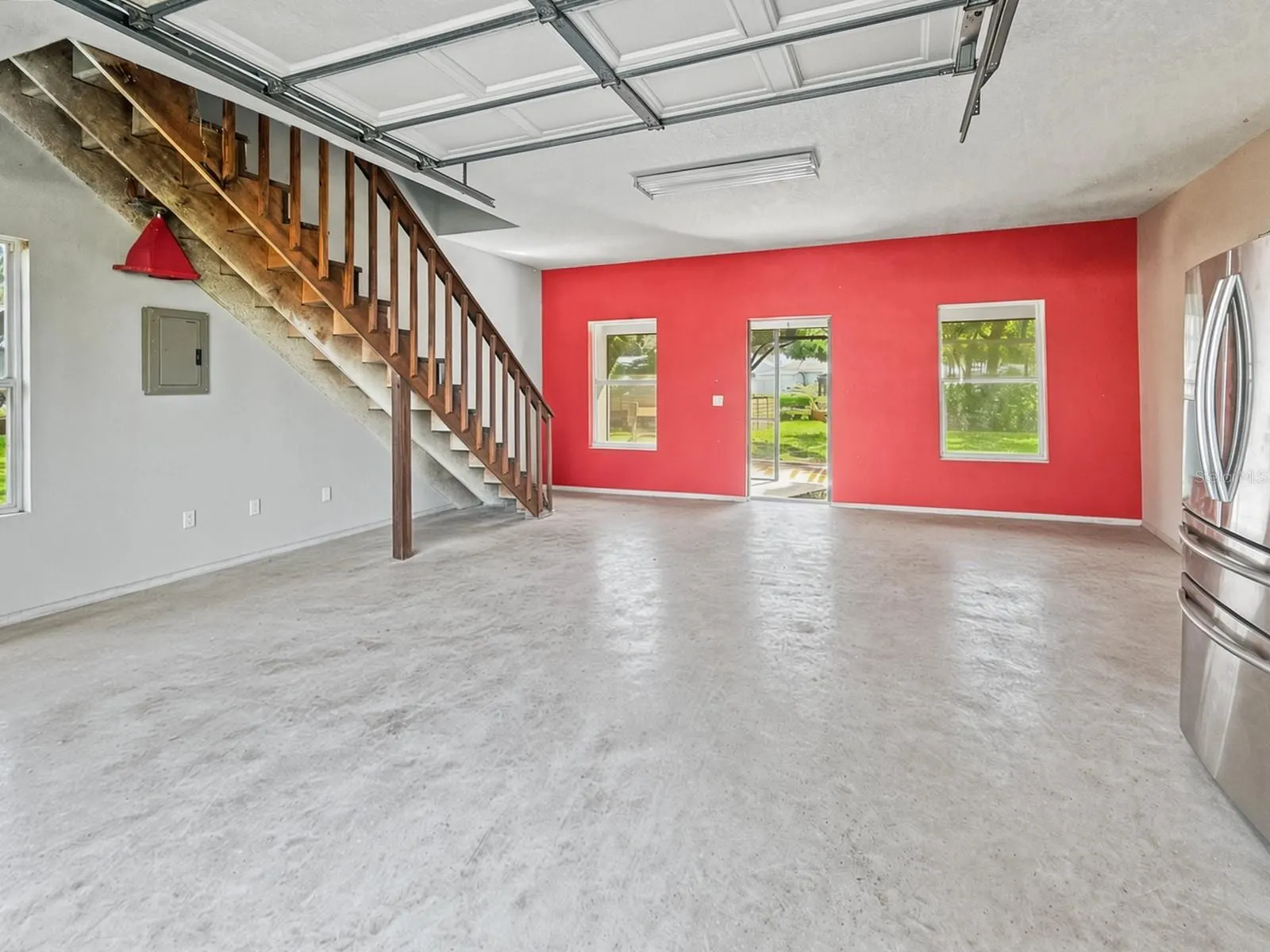 13604 3RD AVE E