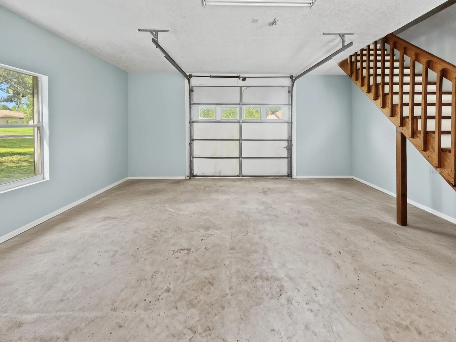 13604 3RD AVE E