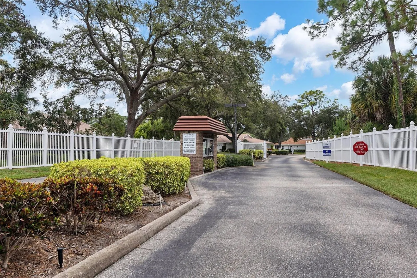 5808 GARDEN LAKES FERN