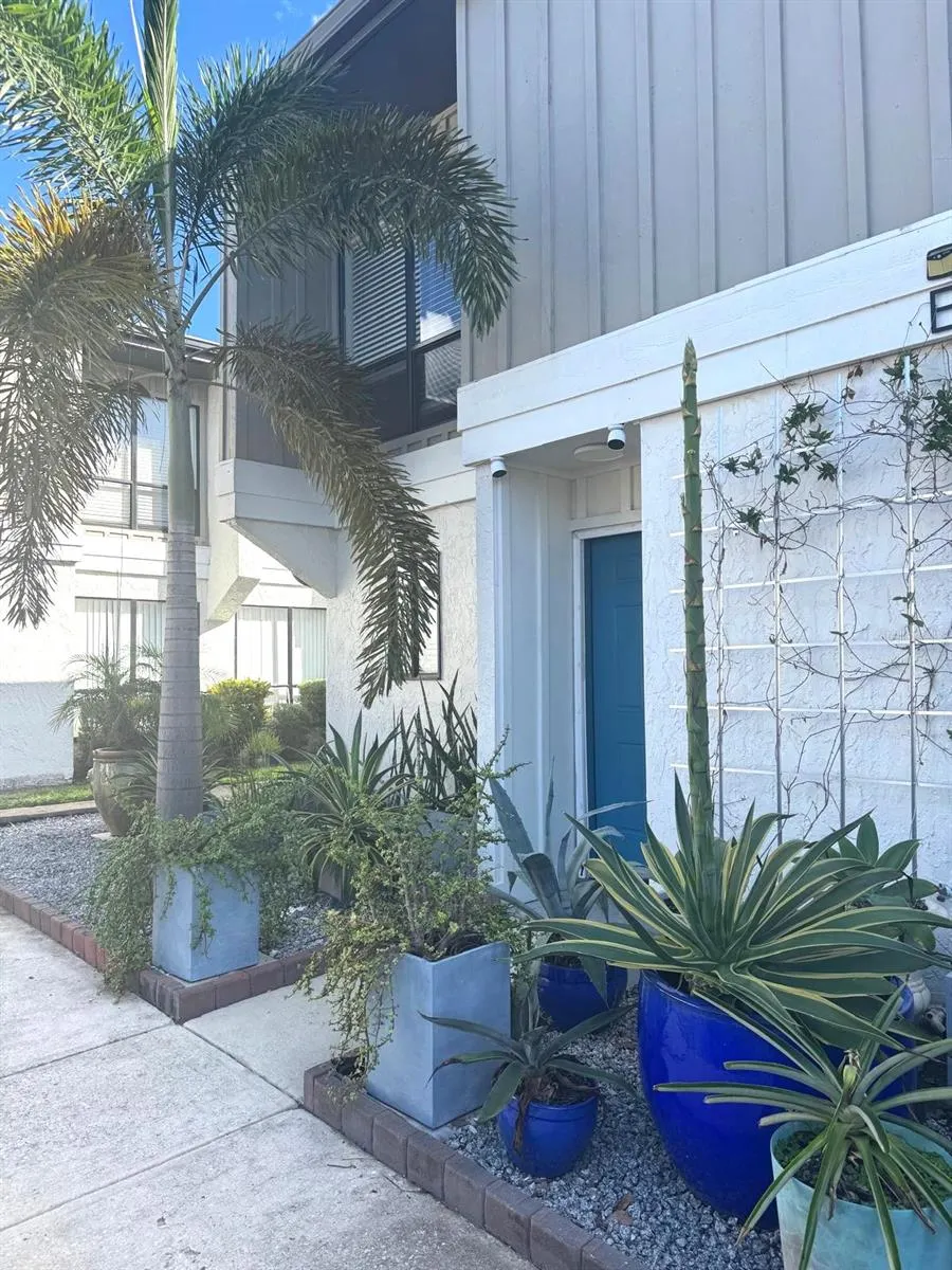 4001 BENEVA RD #209 #209