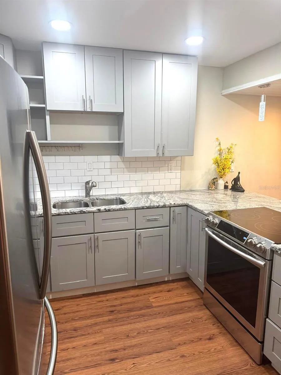 4001 BENEVA RD #209 #209