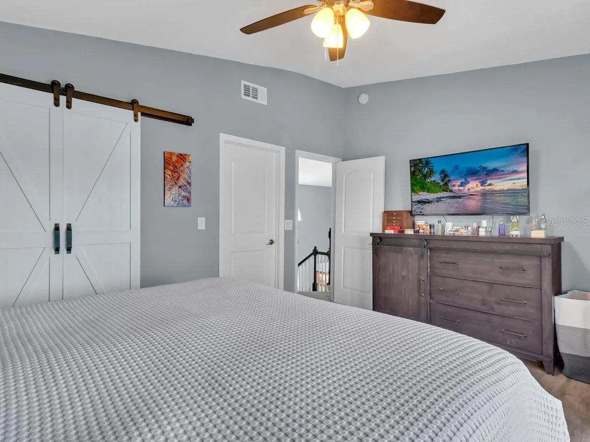 3810 BARTON COUNTRY TRL