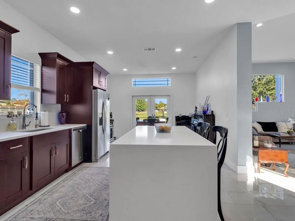 3810 BARTON COUNTRY TRL