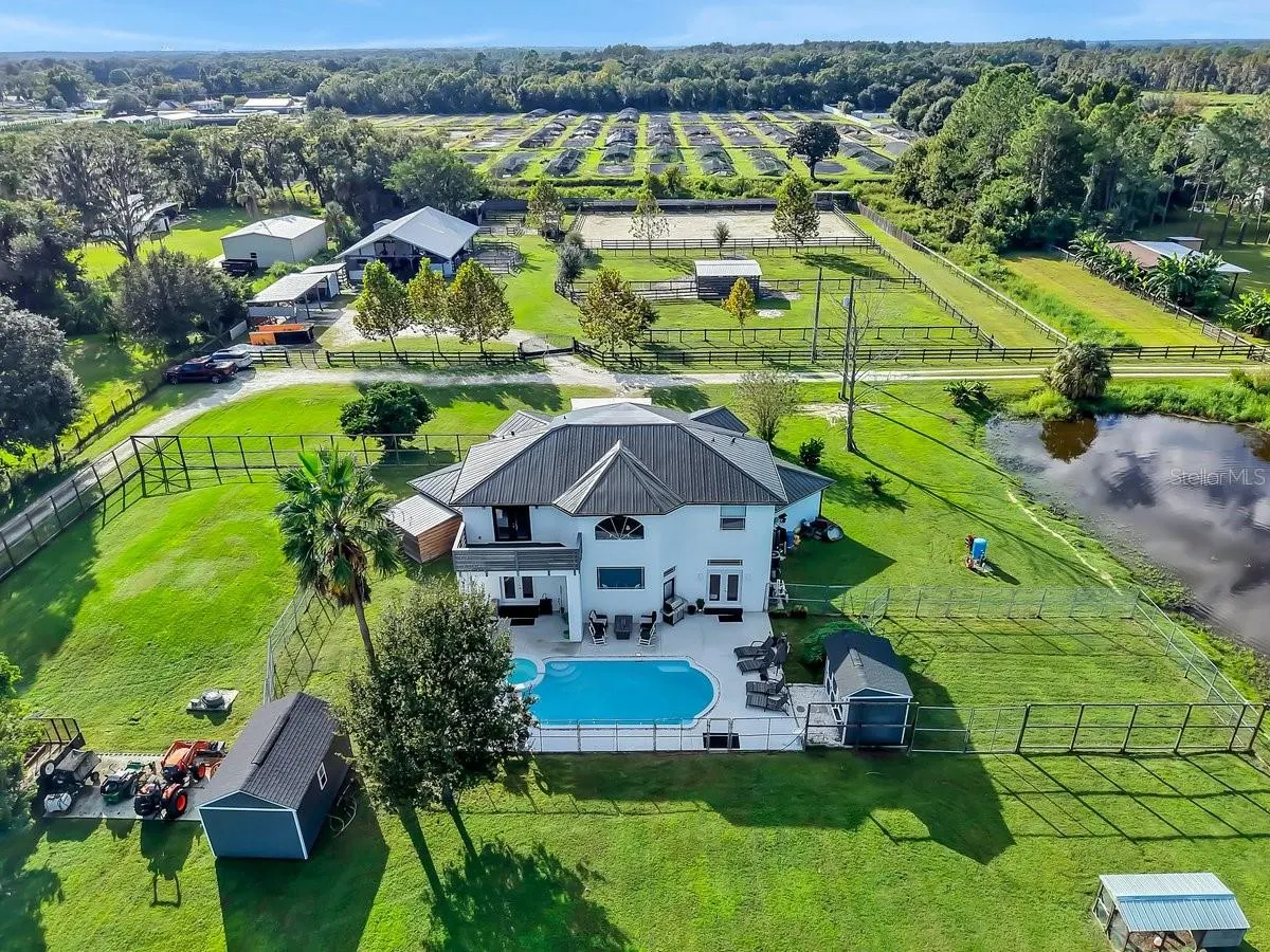3810 BARTON COUNTRY TRL