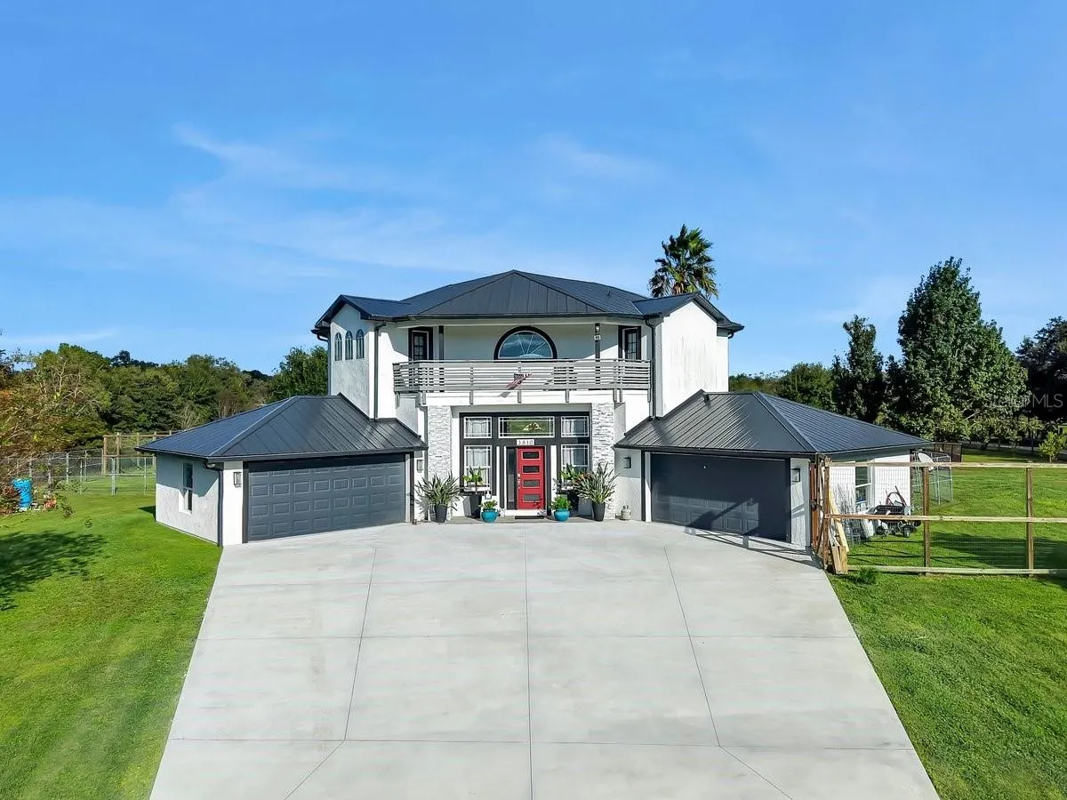 3810 BARTON COUNTRY TRL