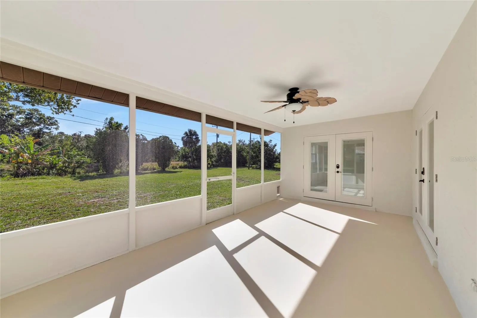 102 SANDHURST DR