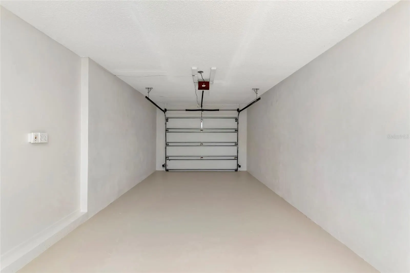 102 SANDHURST DR