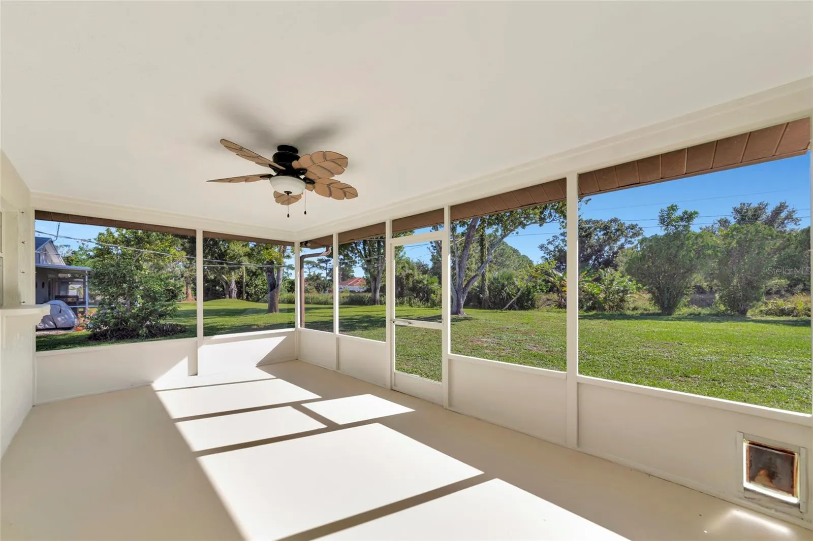 102 SANDHURST DR