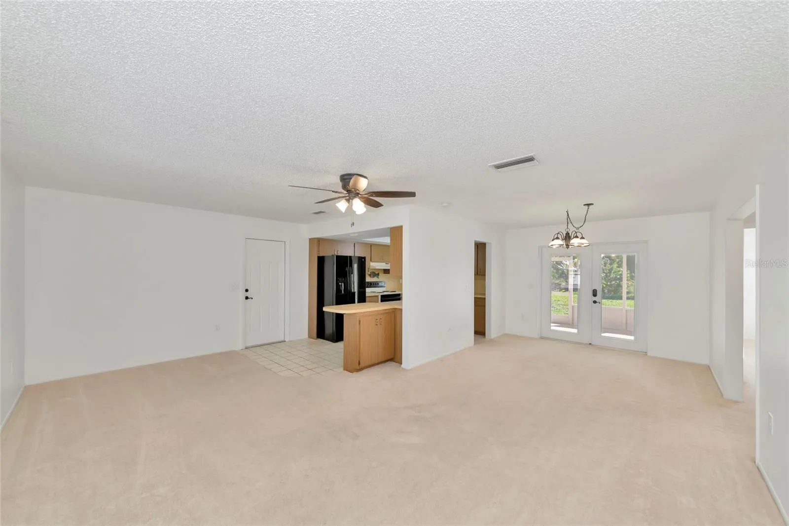 102 SANDHURST DR