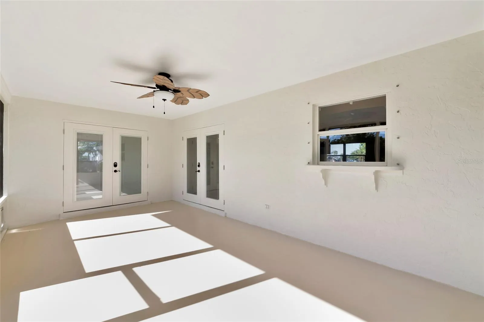 102 SANDHURST DR