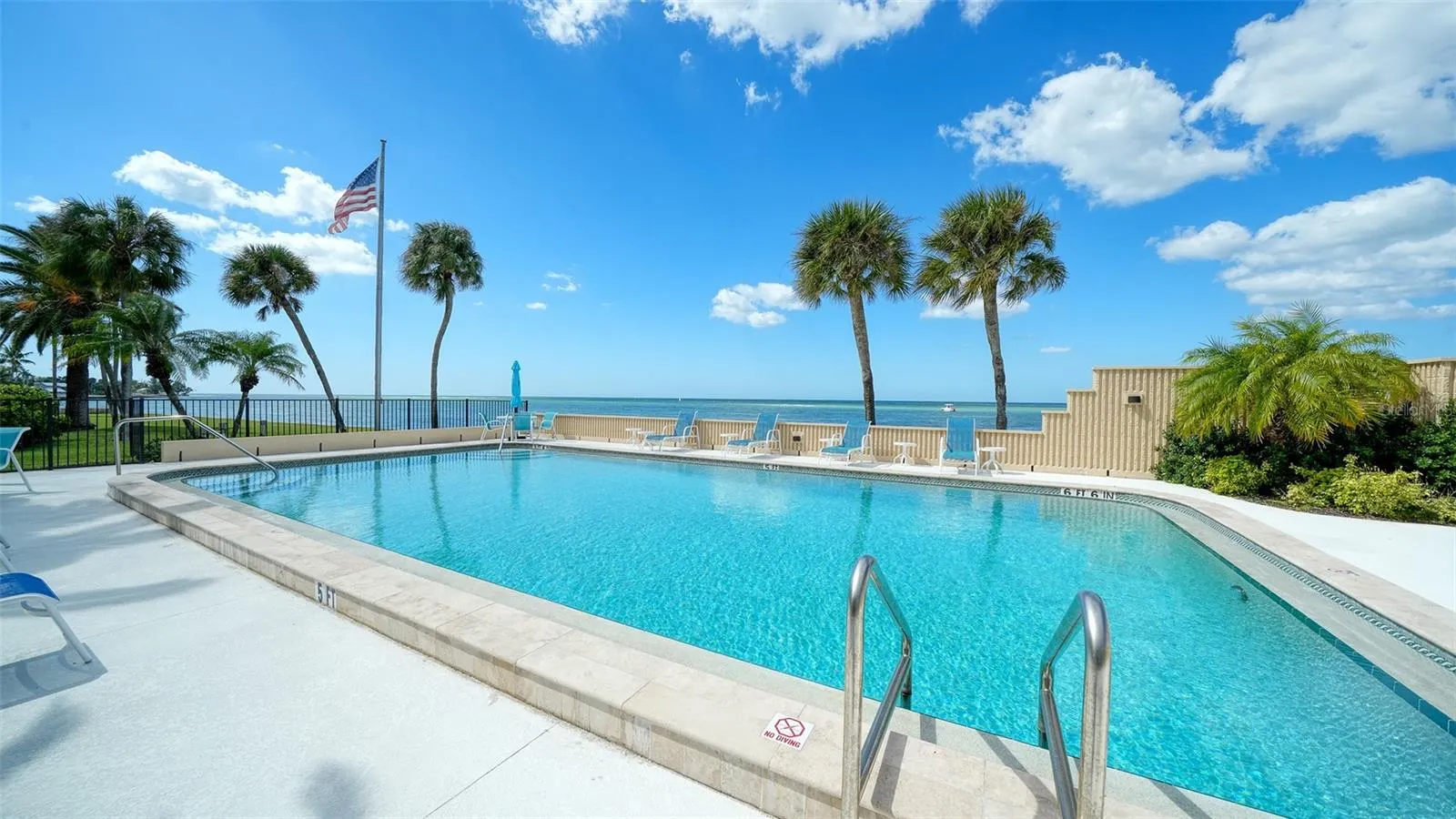 4712 OCEAN BLVD #W5 #W5