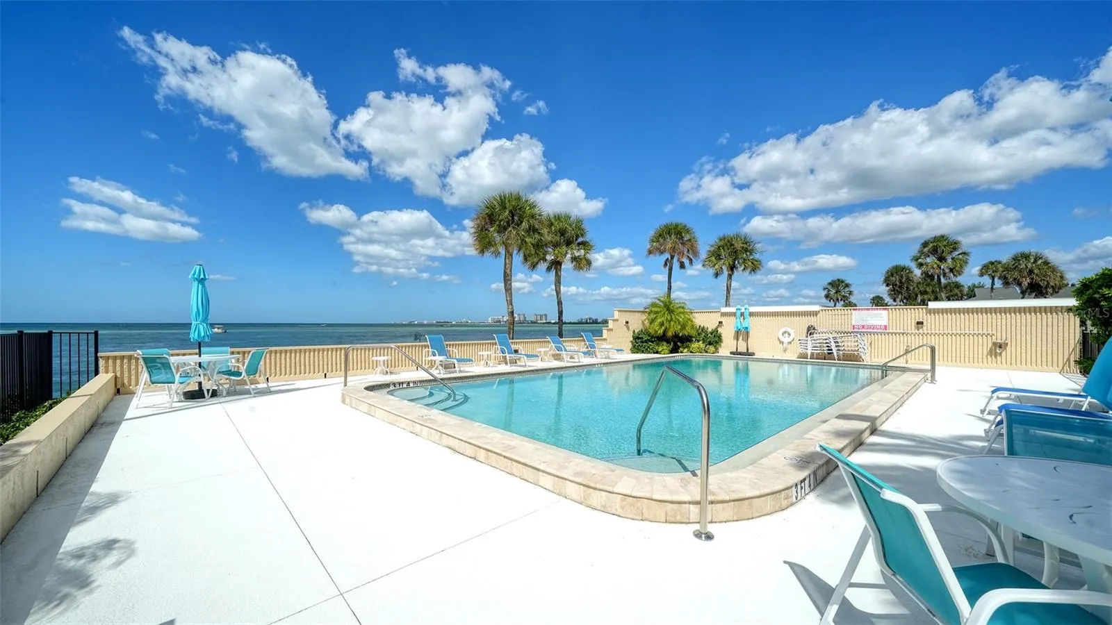 4712 OCEAN BLVD #W5 #W5