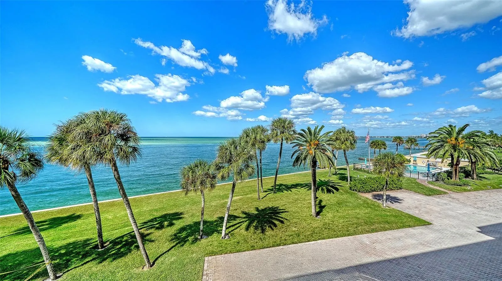 4712 OCEAN BLVD #W5 #W5