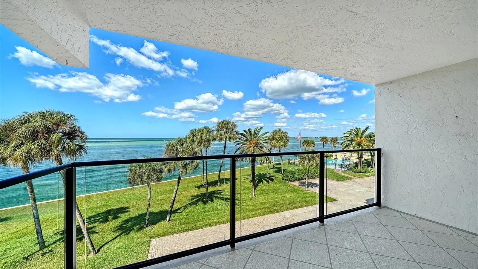 4712 OCEAN BLVD #W5 #W5