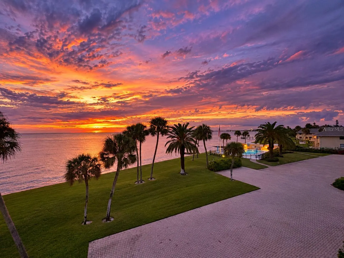 4712 OCEAN BLVD #W5 #W5