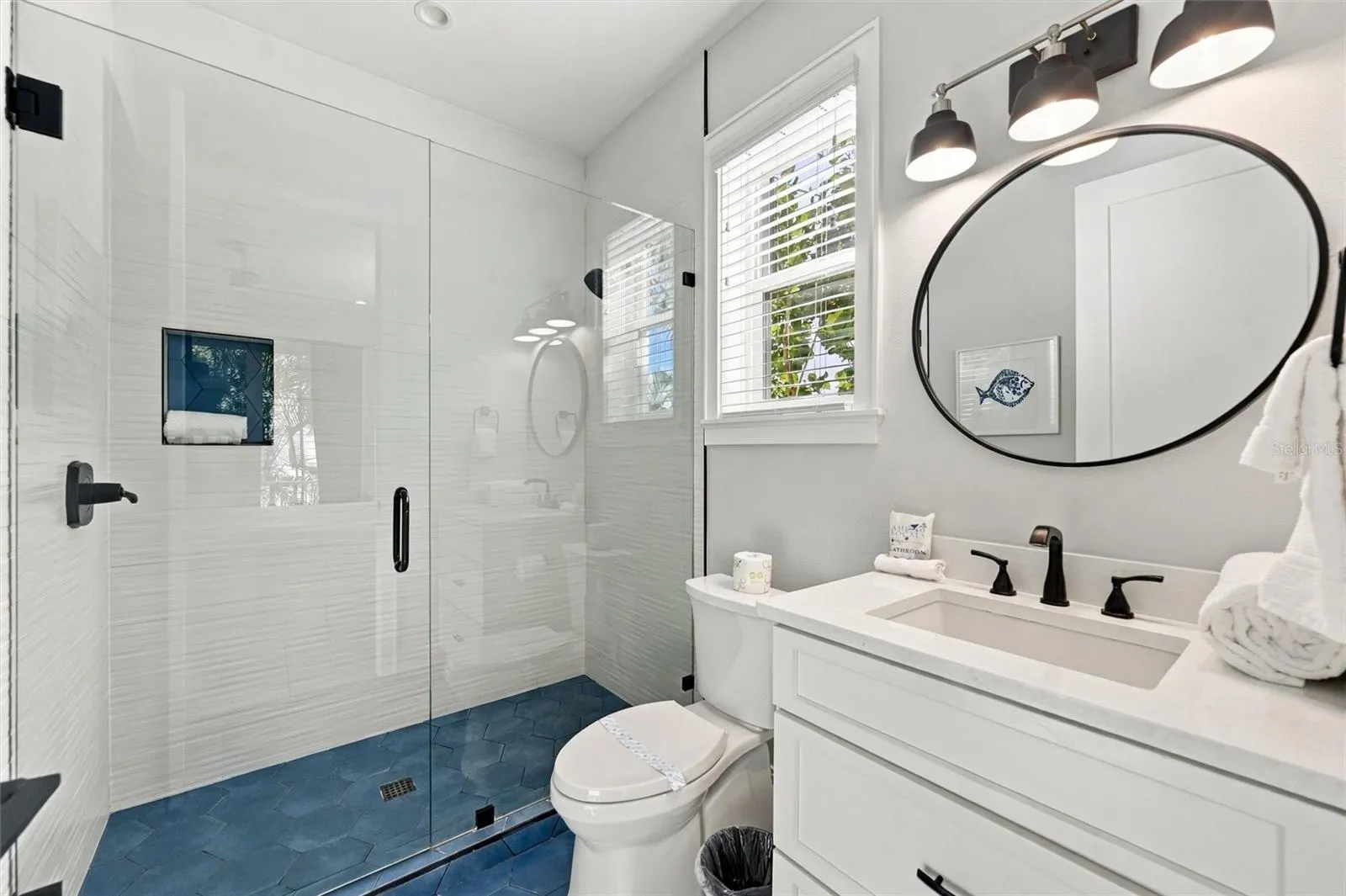 104 5TH ST S