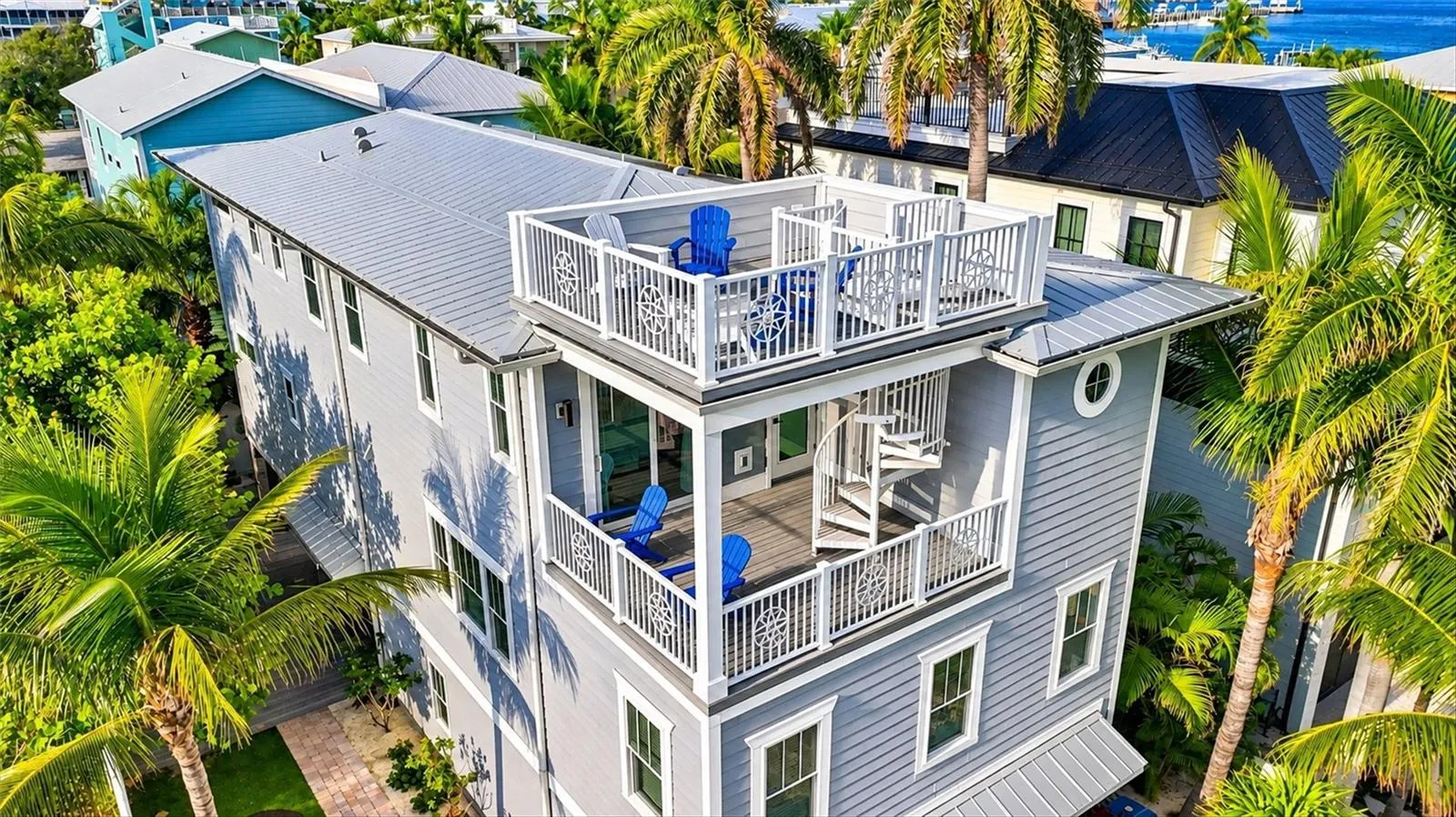 104 5TH ST S