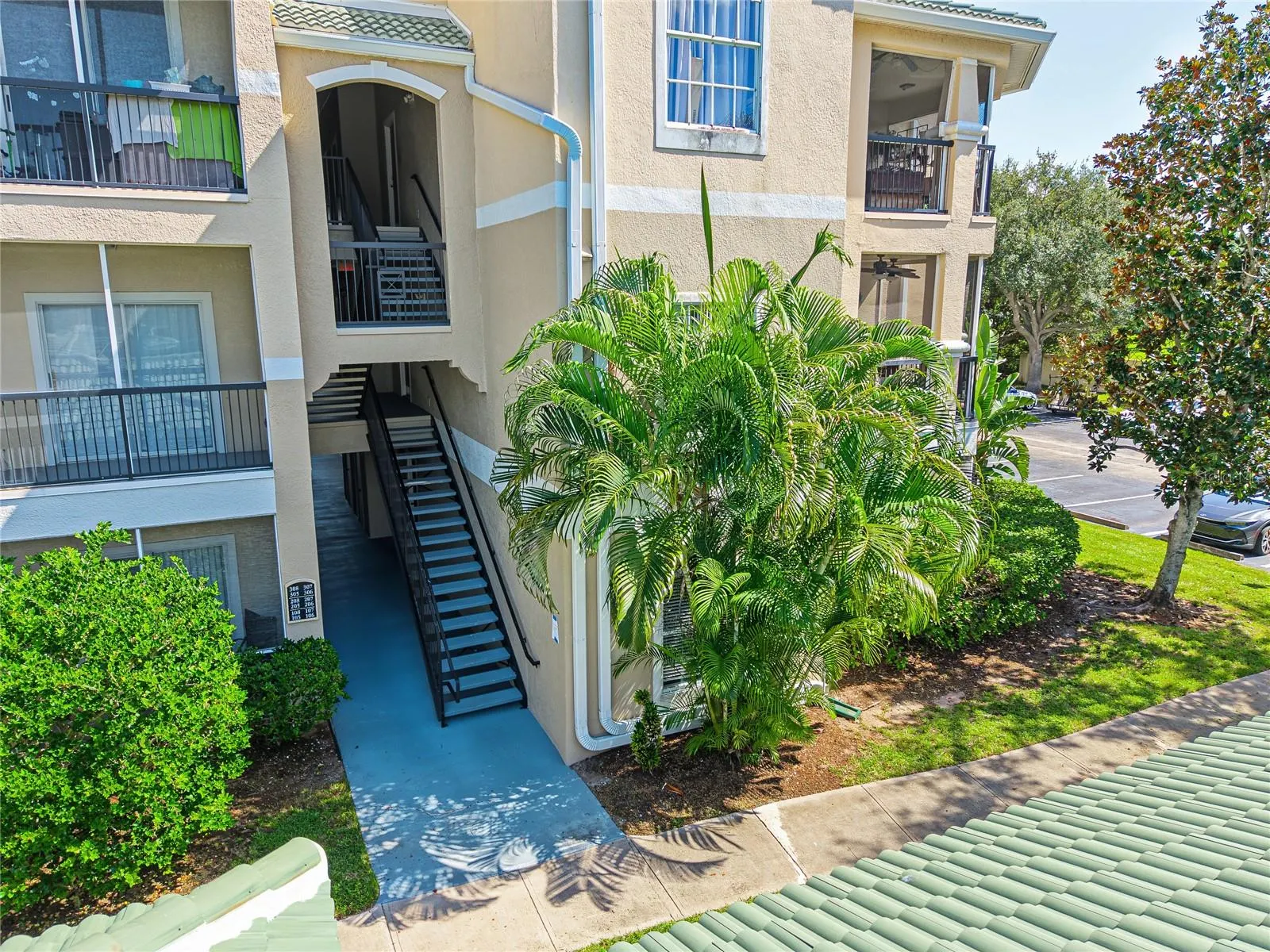 5180 NORTHRIDGE RD #106 #106