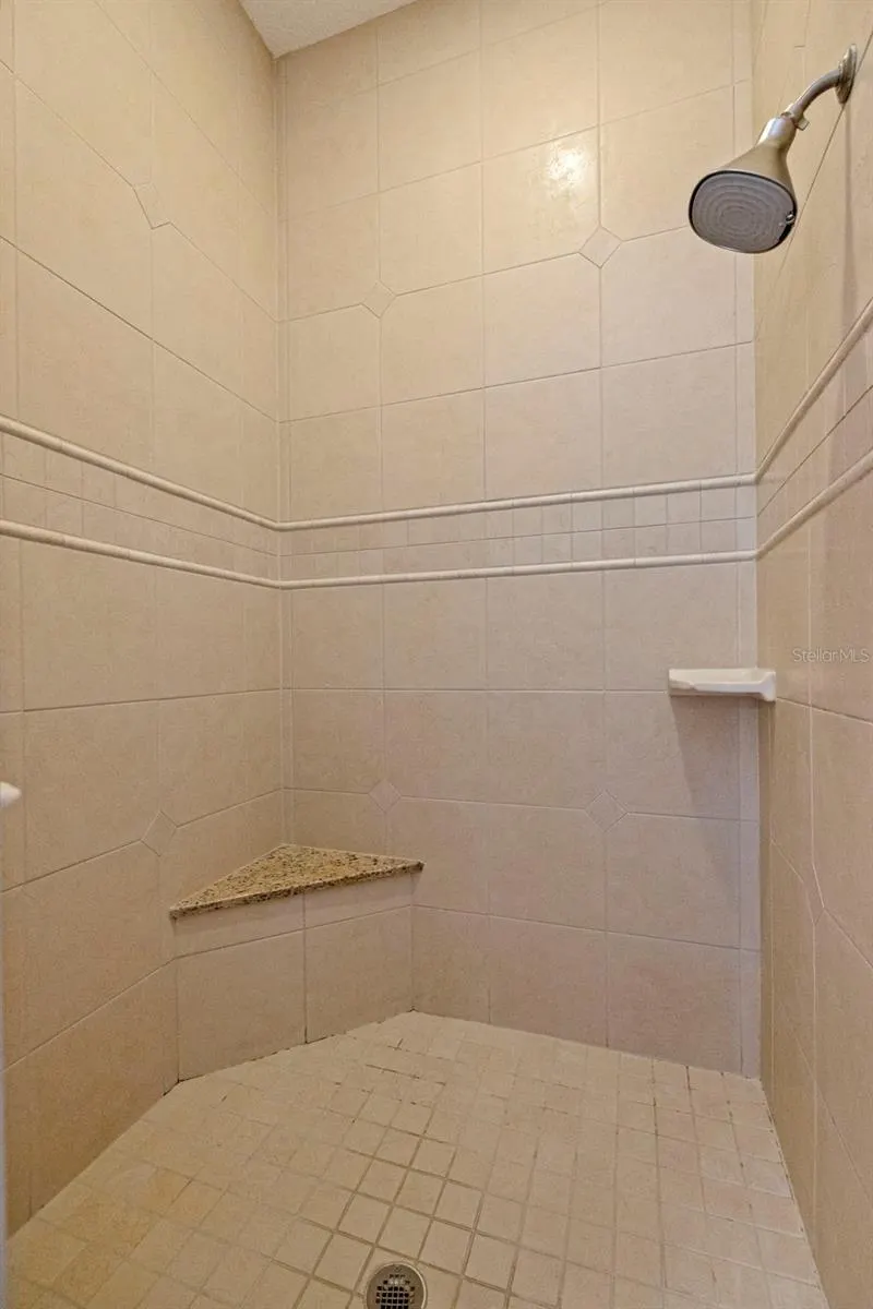 647 SANTA MARIA DR
