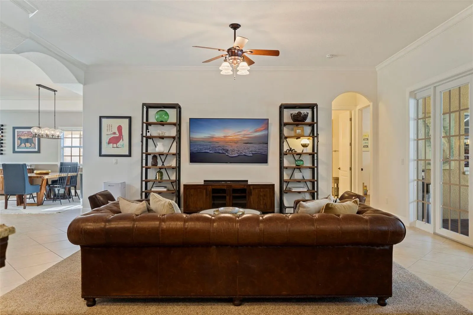 647 SANTA MARIA DR