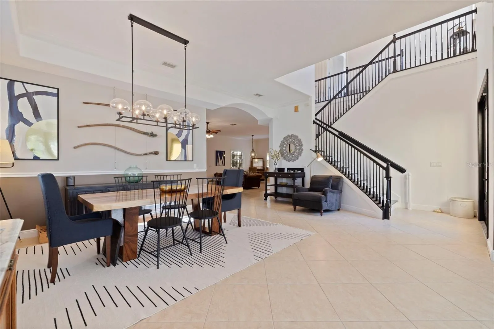647 SANTA MARIA DR