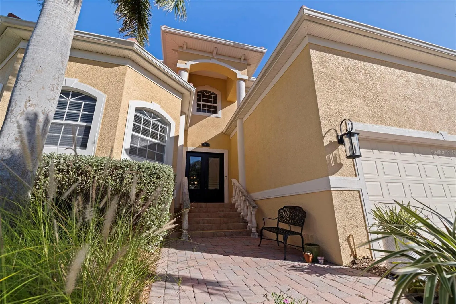 647 SANTA MARIA DR