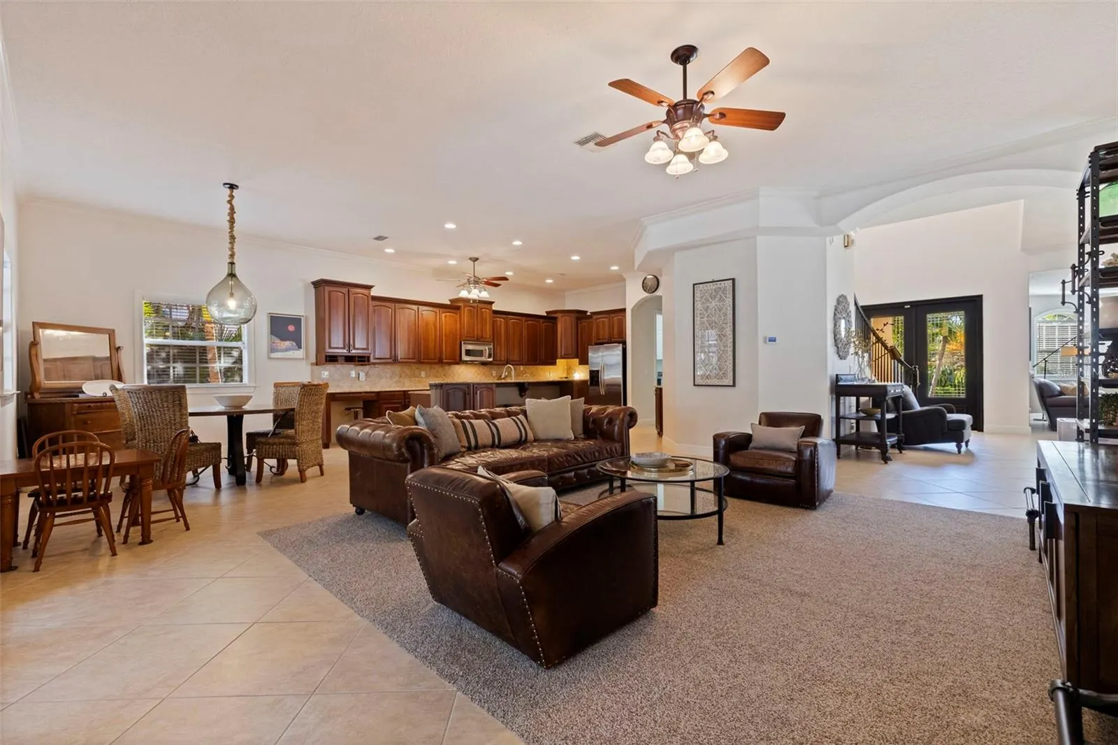 647 SANTA MARIA DR
