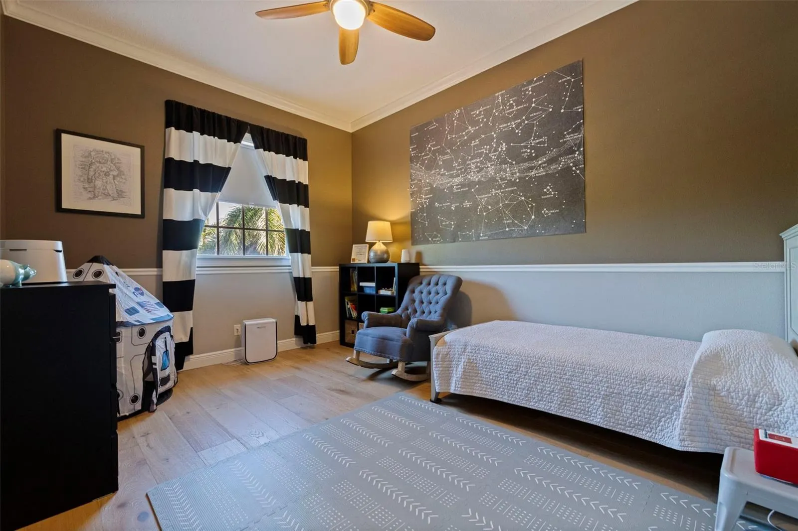 647 SANTA MARIA DR