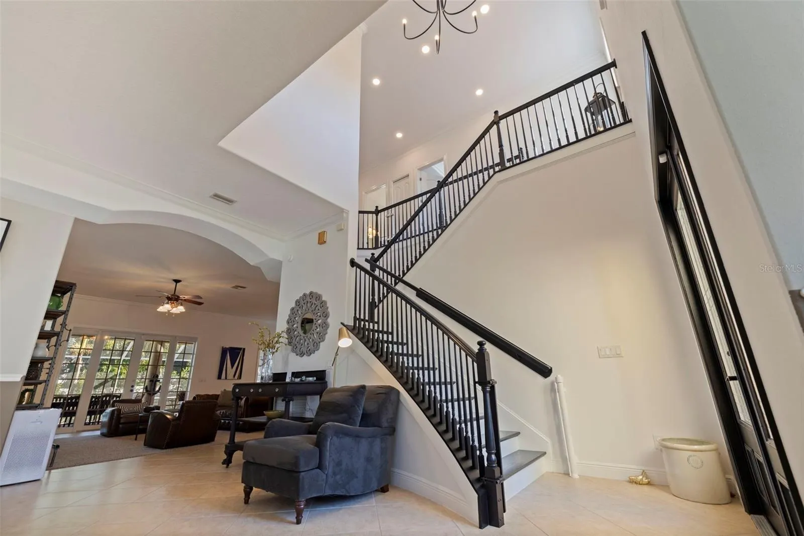 647 SANTA MARIA DR