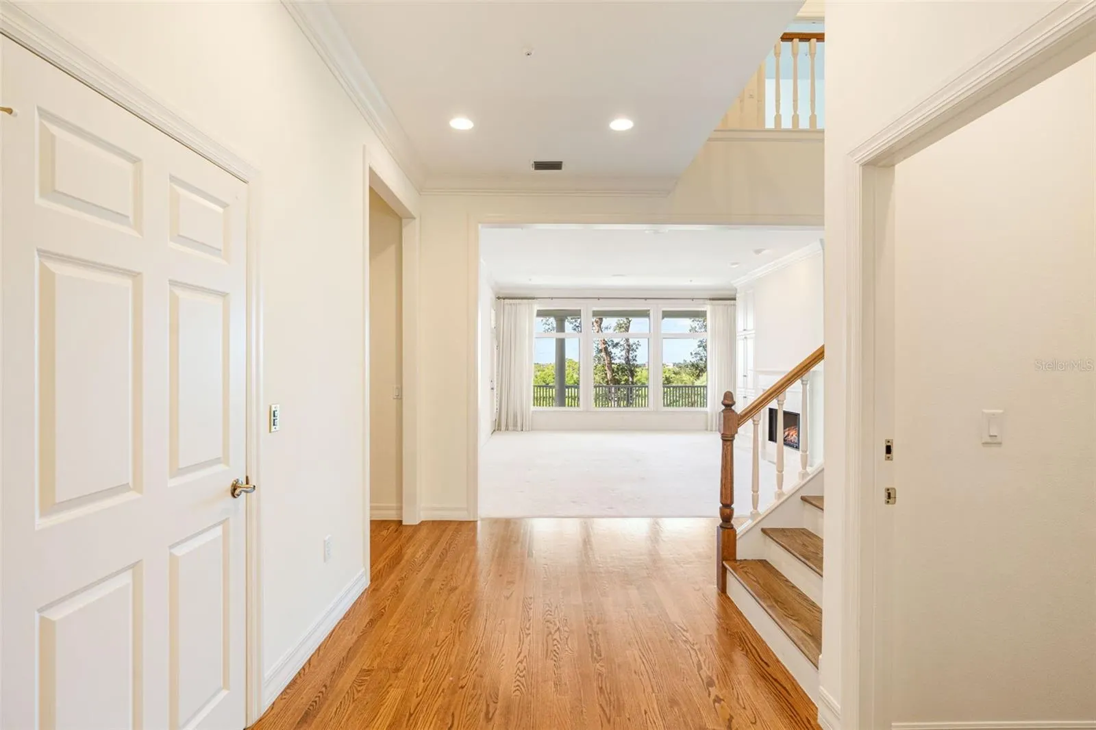 8846 FISHERMENS BAY DR