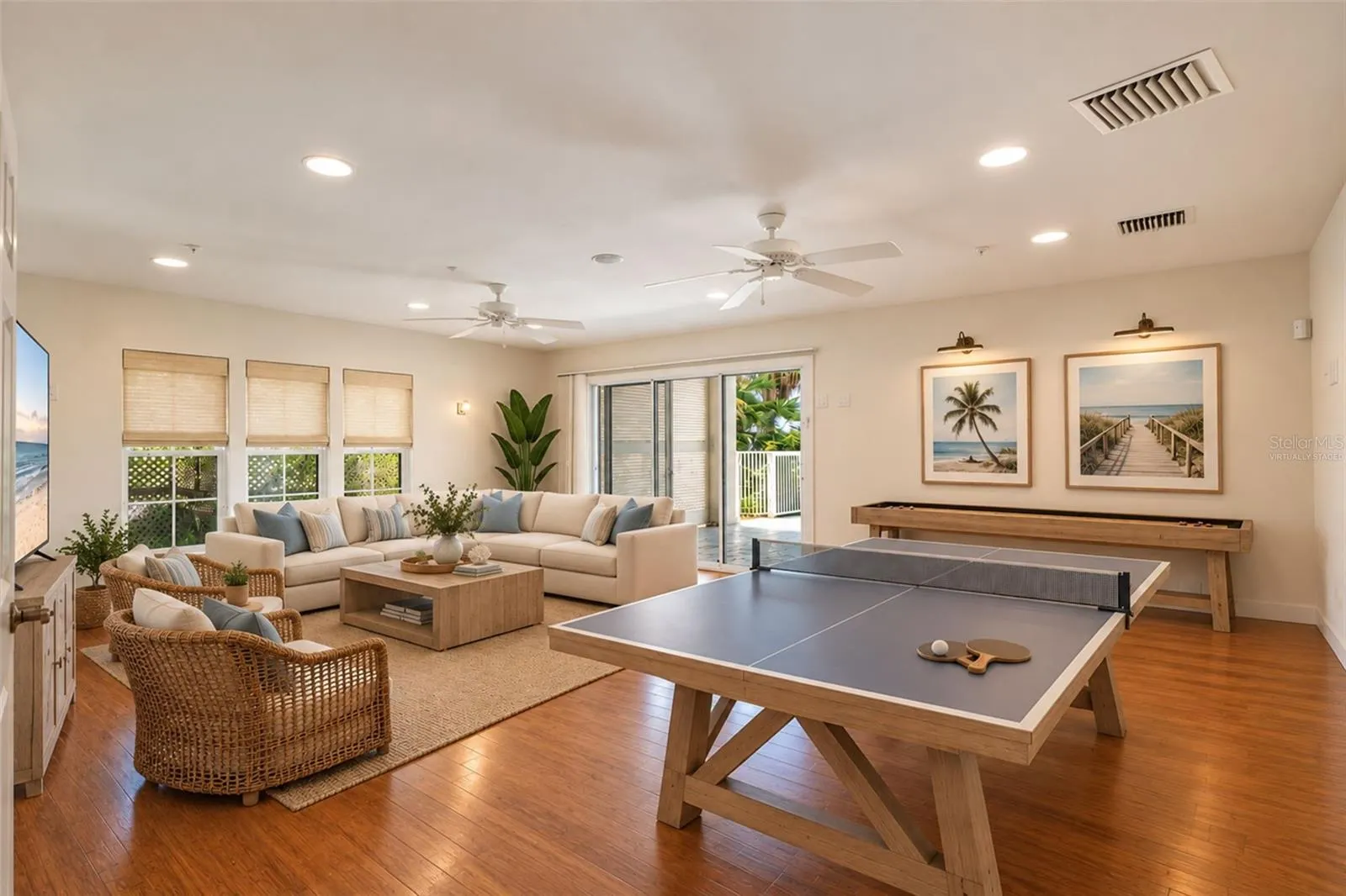 8846 FISHERMENS BAY DR